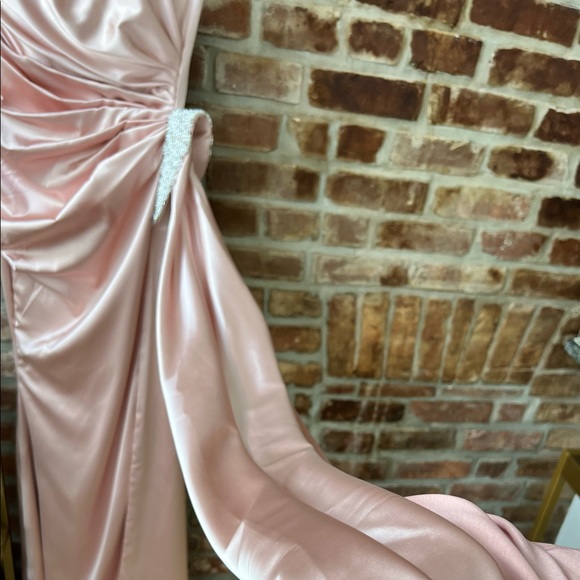 Custom Valdrin Sahiti Gown - Picture 9 of 11